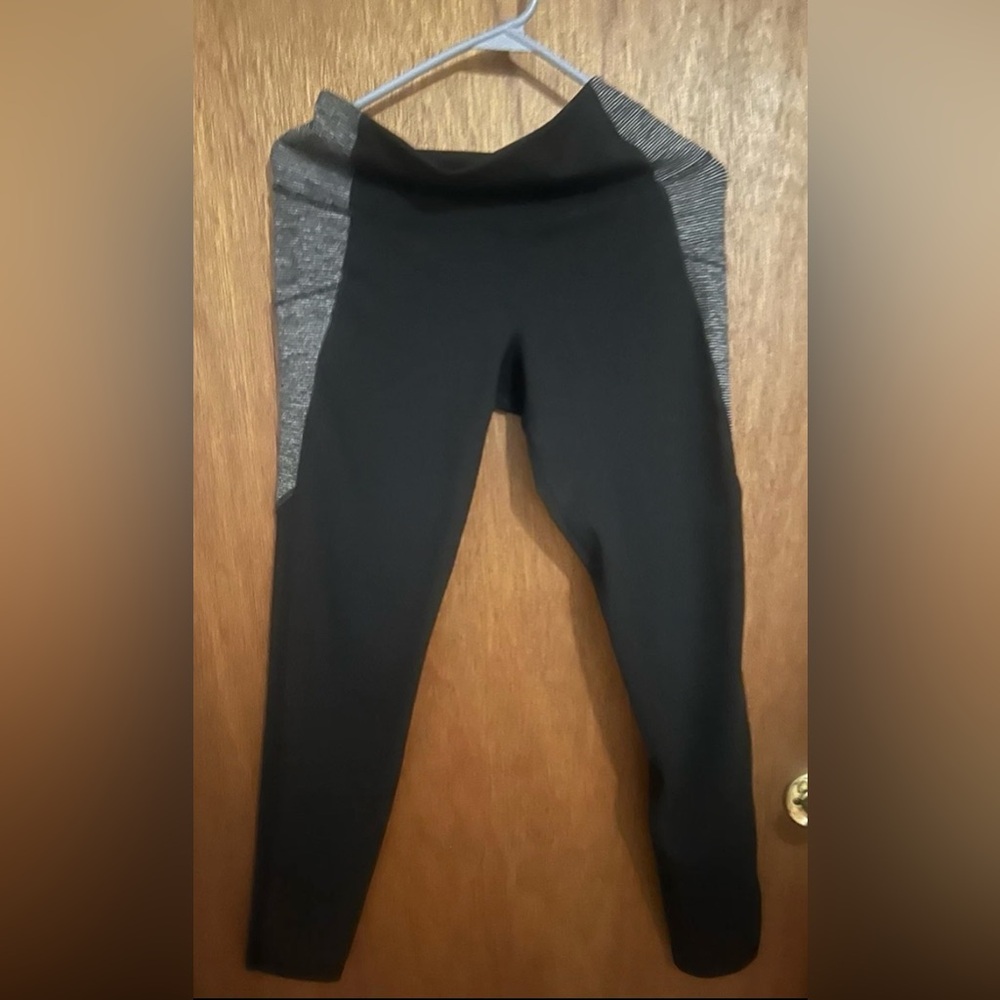Old Navy Active, size L